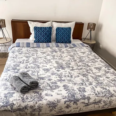 Holiday home Charmante Maison- Grand Paris *