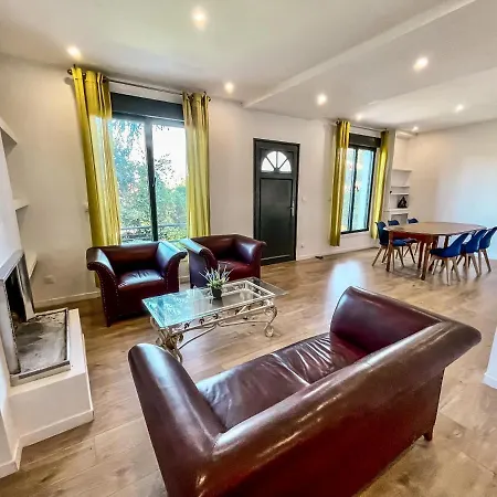 Charmante Maison- Grand Paris Holiday home *